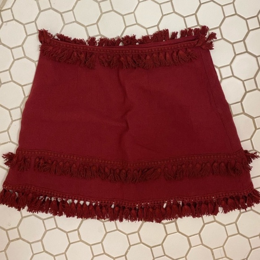 Adorable, mini skirt with tassels, dark orange!